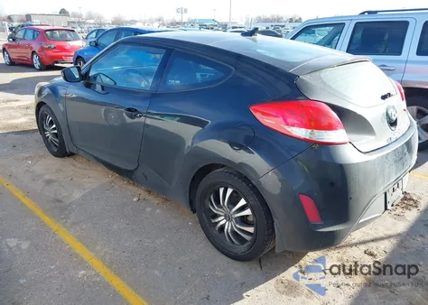 2012 Hyundai Veloster Base W/Black z USA, uszkodzony, nr VIN KMHTC6AD2CU076482